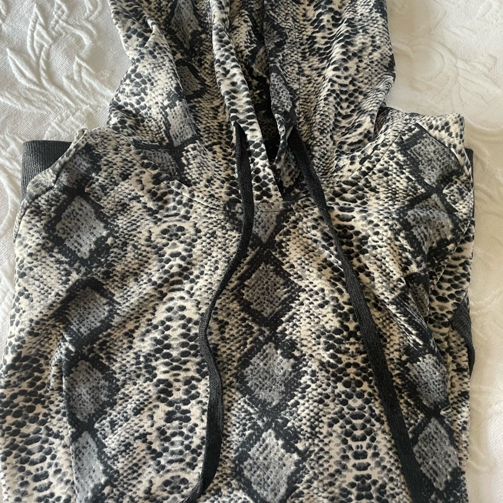Lilly Supersoft Snakeskin Print Hoodie